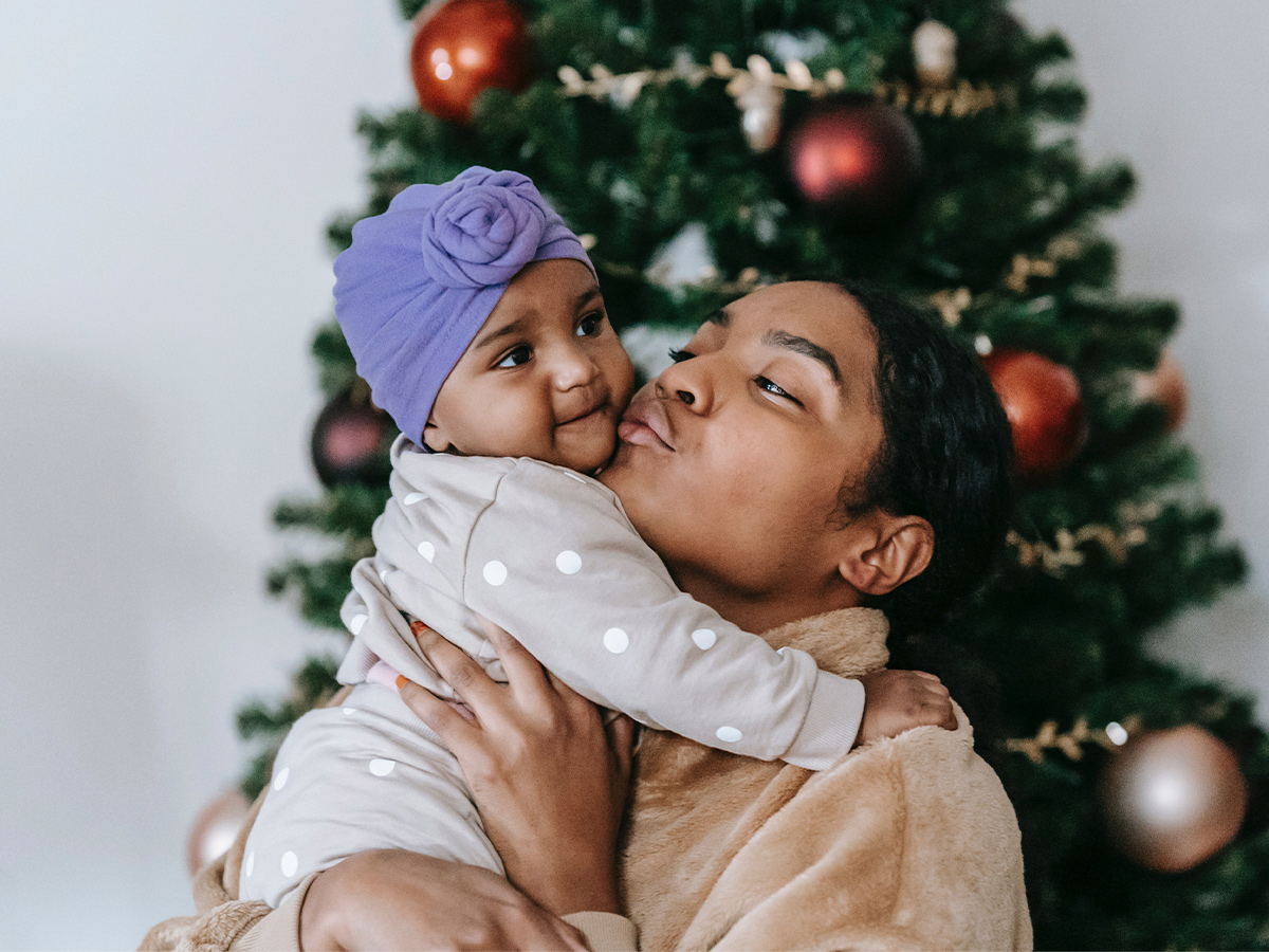 https://newconnectionscounselingcenter.com/wp-content/uploads/2022/11/single-mom-christmas-new-connections-counseling-center-baltimore-md-1.jpg